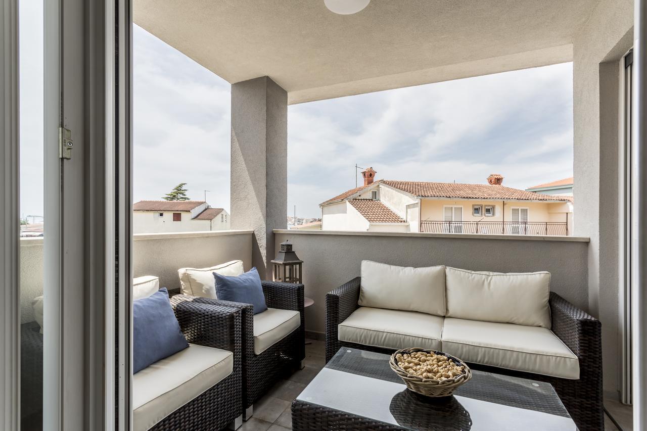Luxury 3 Bed Apartment, Large Terrace, Pool, Close To Beach And Split! Podstrana Eksteriør billede