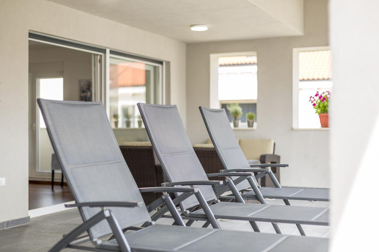 Luxury 3 Bed Apartment, Large Terrace, Pool, Close To Beach And Split! Podstrana Eksteriør billede